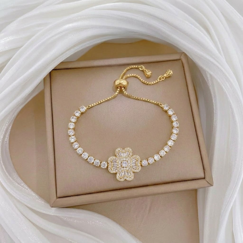 Design Rotating Bauhinia Zircon Flower Gas Clavicle Chain Necklace