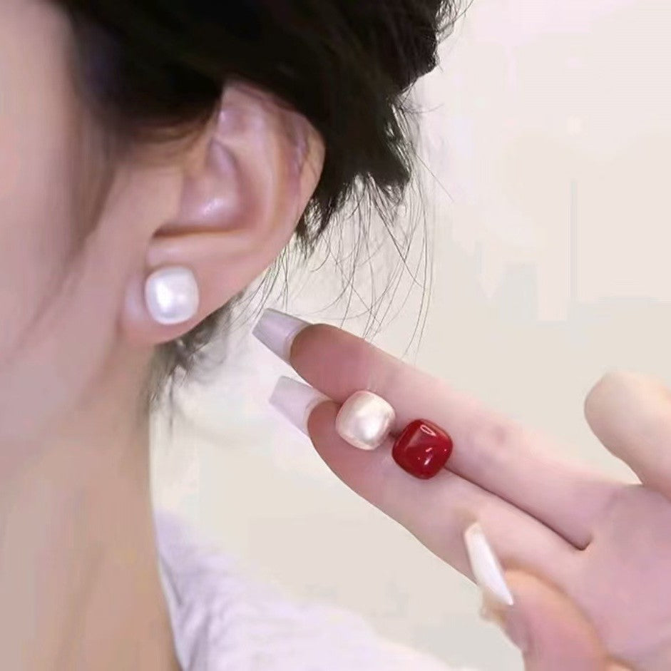 Women's Small Sugar Cube Pearl For Light Luxury Minority Stud Earrings