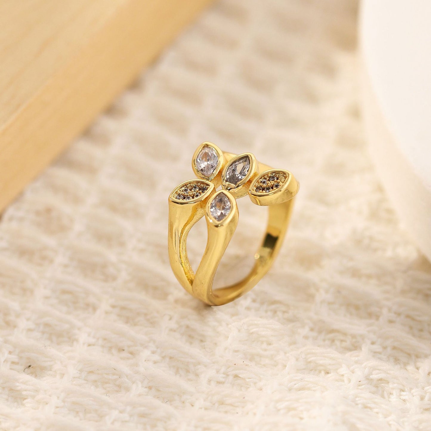 Gold Zircon Geometric Female Simple Personalized Rings