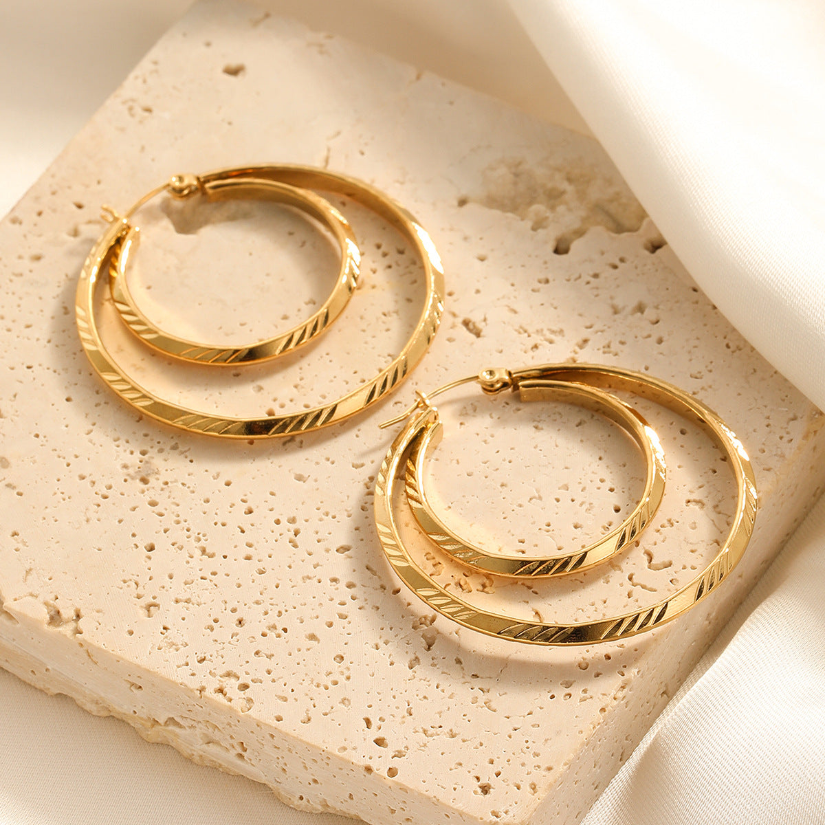 Women's Beautiful Circle Design High-grade Simple Titanium Earrings