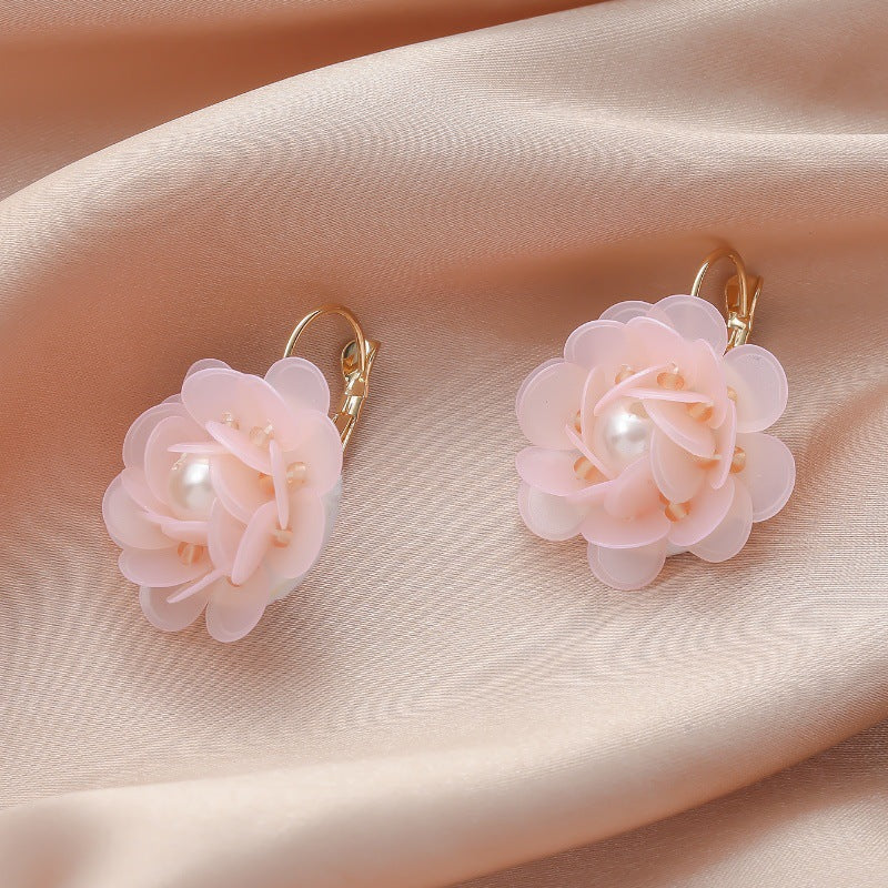 Style French Design Stringed Pearls Flower Cluster Korean Fashion Earrings