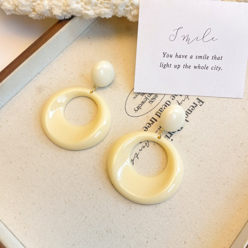 Women's Retro Blooming Acrylic Curved For Simple Stud Earrings