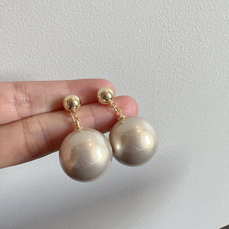 Women's Luxury Big Pearl Elegant Graceful High-grade Design Earrings