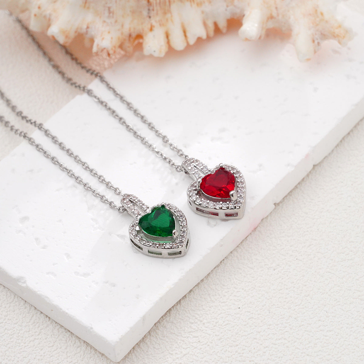 Women's Inlaid Zircon Fashion Heart-shaped Water Drop Necklaces