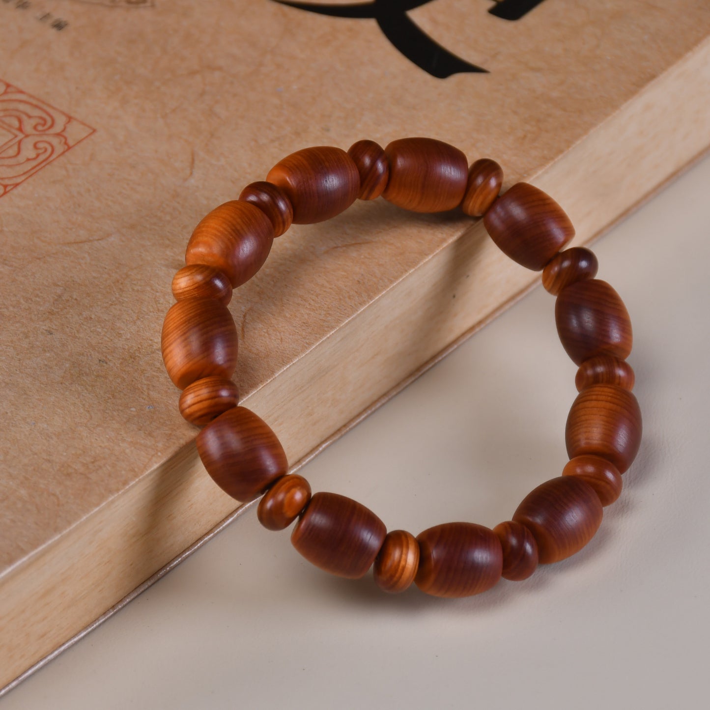 Women's & Men's Arborvitae Lightning Transparent Buddha Beads Live Studio Drainage Temple Bracelet