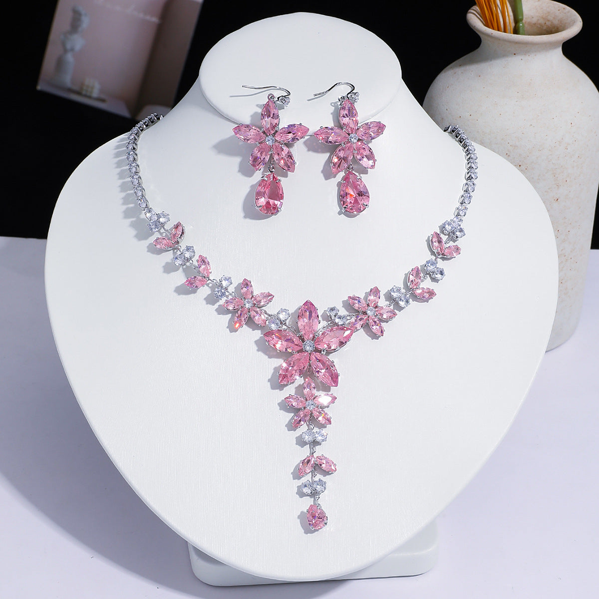 Fashion Trend Zircon Green Butterfly Tassel Necklace