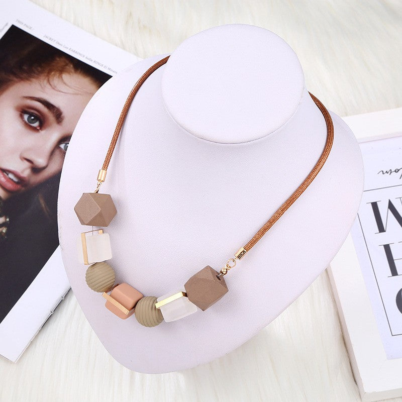 Women's Geometric Beaded Light Luxury Fashion Simple Clavicle Necklaces