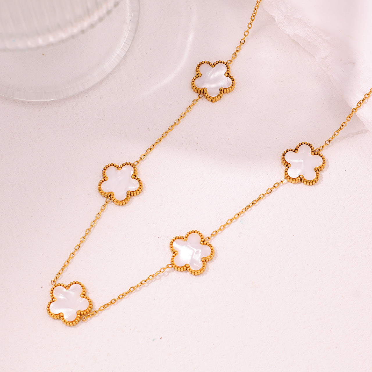 High-grade Titanium Steel Five-leaf Flower Gold Plated Four Colors Bracelet
