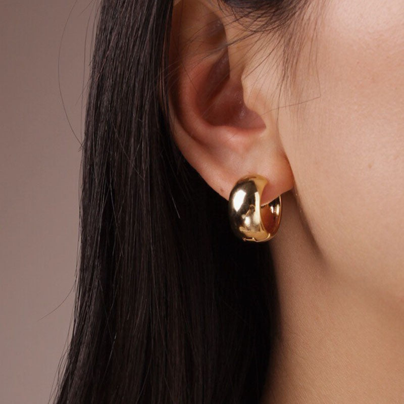 Titanium Steel Gold-plated Simple Fashion Circle Earrings