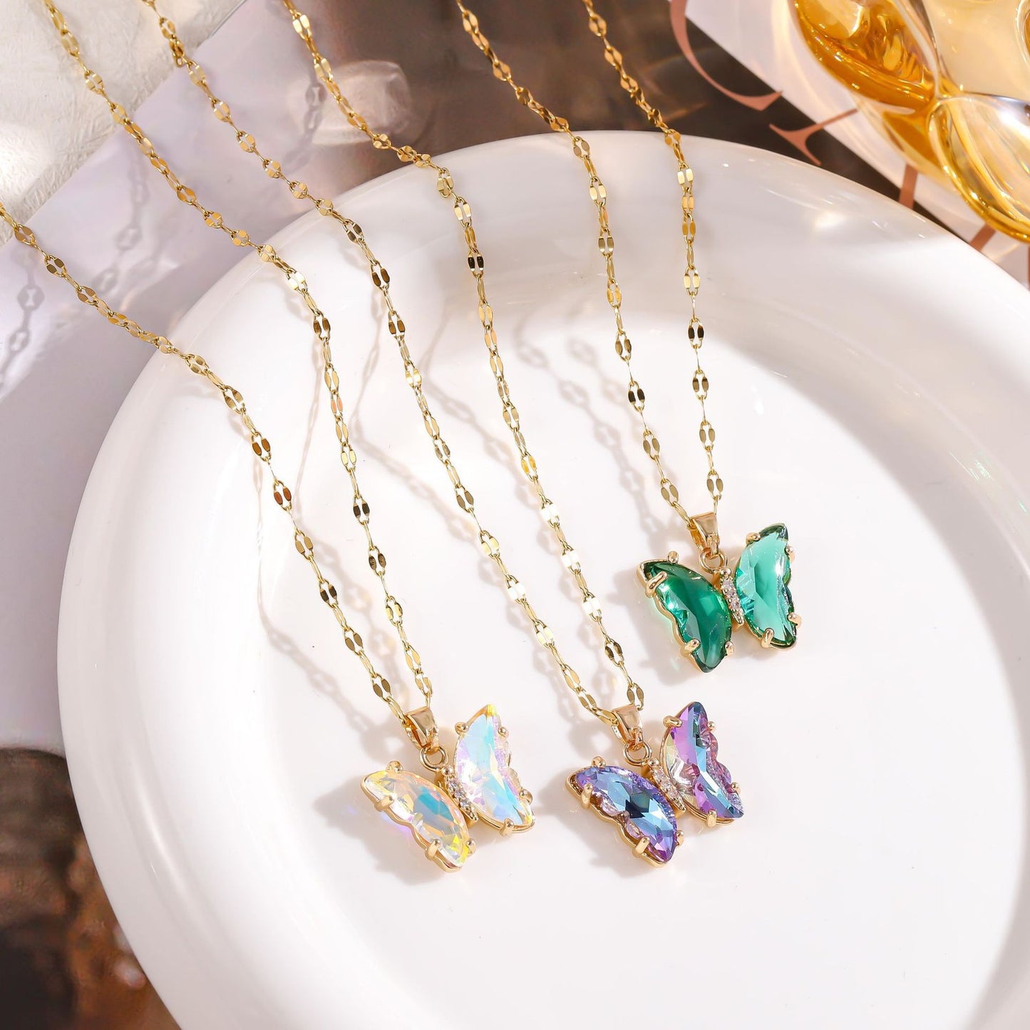 Women's Rhinestone Butterfly Short Light Luxury Crystal Necklace
