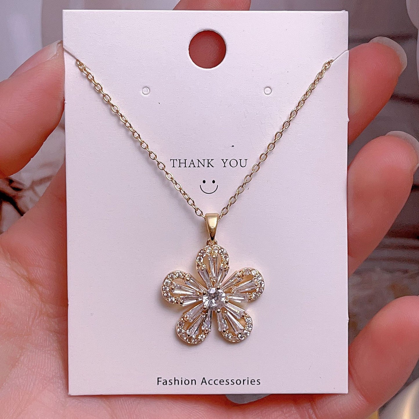Women's Fashion Simple Love Design Light Luxury Necklace
