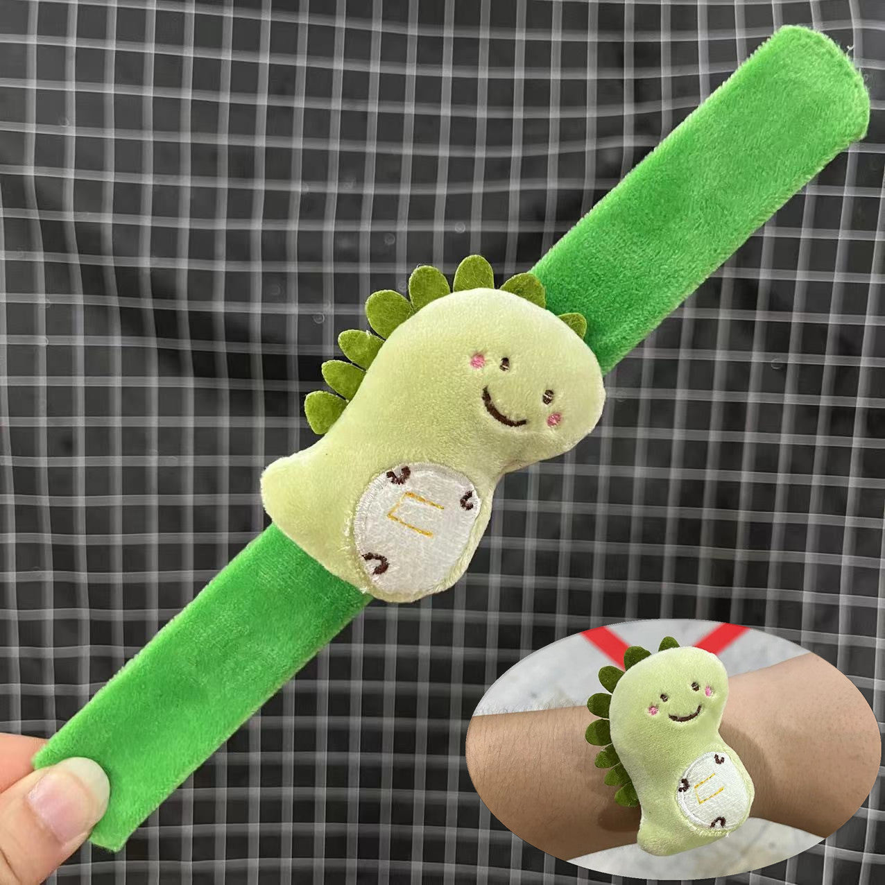 Children's Plush Cartoon Pop Cute Couple Female Slap Bracelet