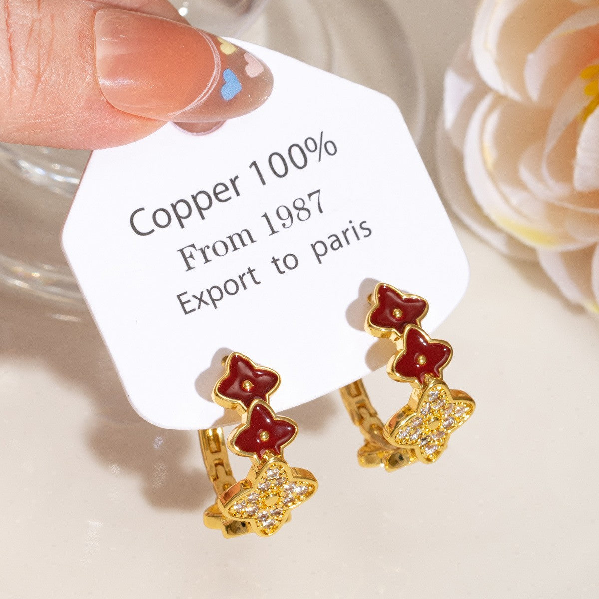 Exquisite Sweet Cutout Fritillary Plate Clover Flower Niche Earrings