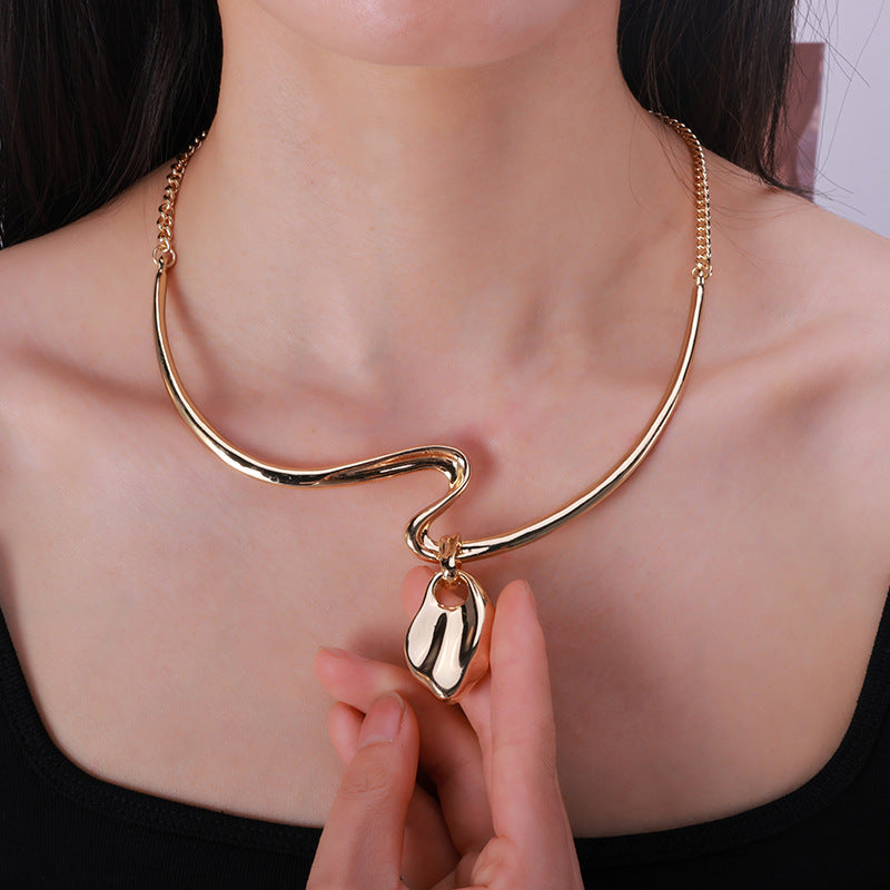 Lava Chain Hip Hop Cuban Link Irregular Personality Leaves Clavicle Necklace