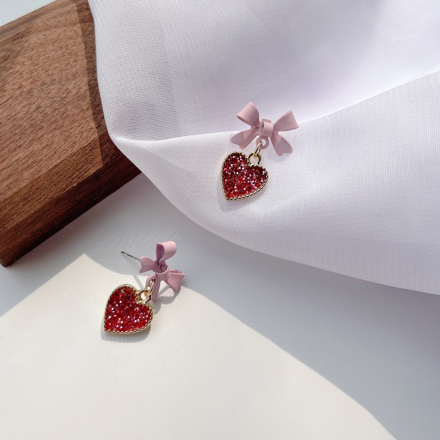 Women's Red Heart-shaped Enamel Girlish Style Bow White Earrings