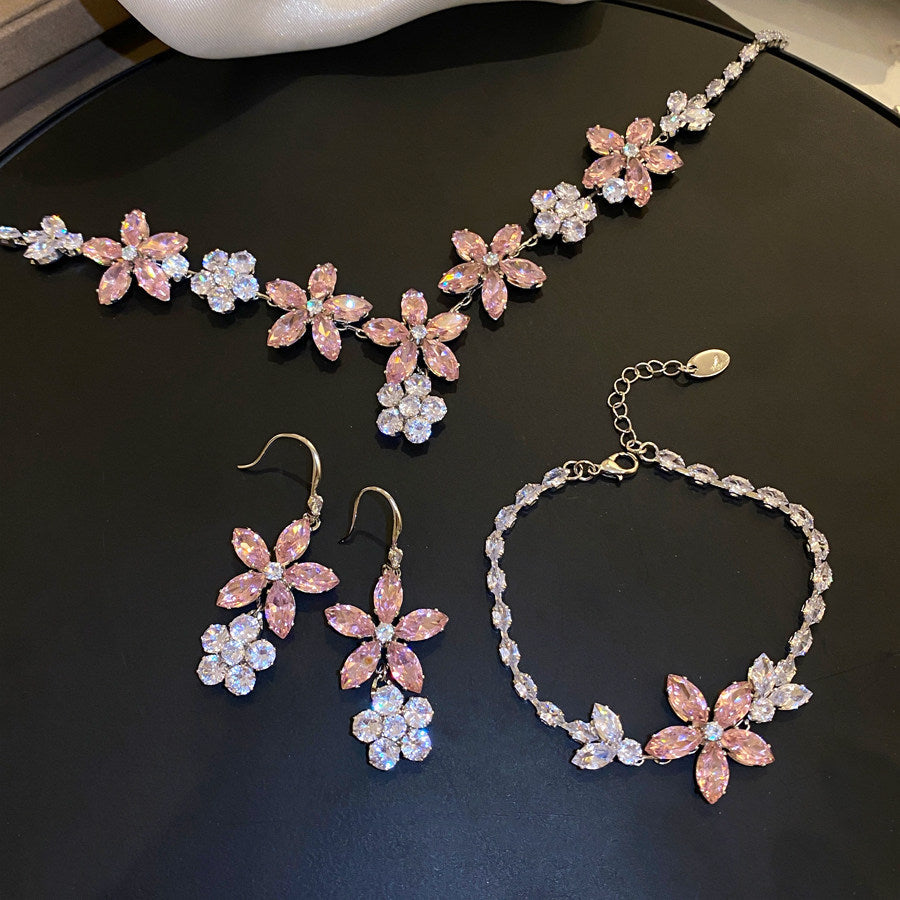 Style Zircon Irregular Flower Light Luxury High-grade Clavicle Chain Fashion Necklaces