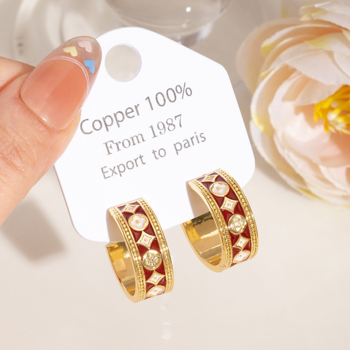 Exquisite Sweet Cutout Fritillary Plate Clover Flower Niche Earrings