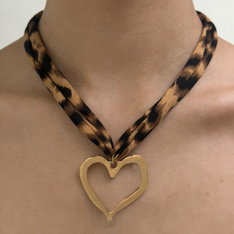 Women's Sexy Leopard Print Cotton Flower Heart Shape Clavicle Necklaces