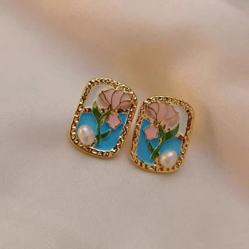 Retro Green Oil Painting Ancient Style Flower Light Luxury Palace Stud Earrings
