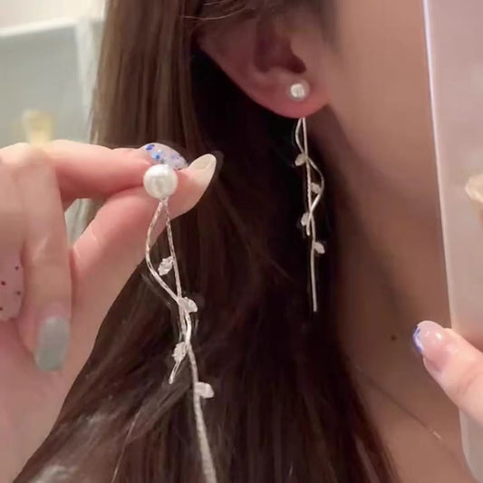Women's Korean Leaves Pearl Tassel Light Luxury Advanced Earrings