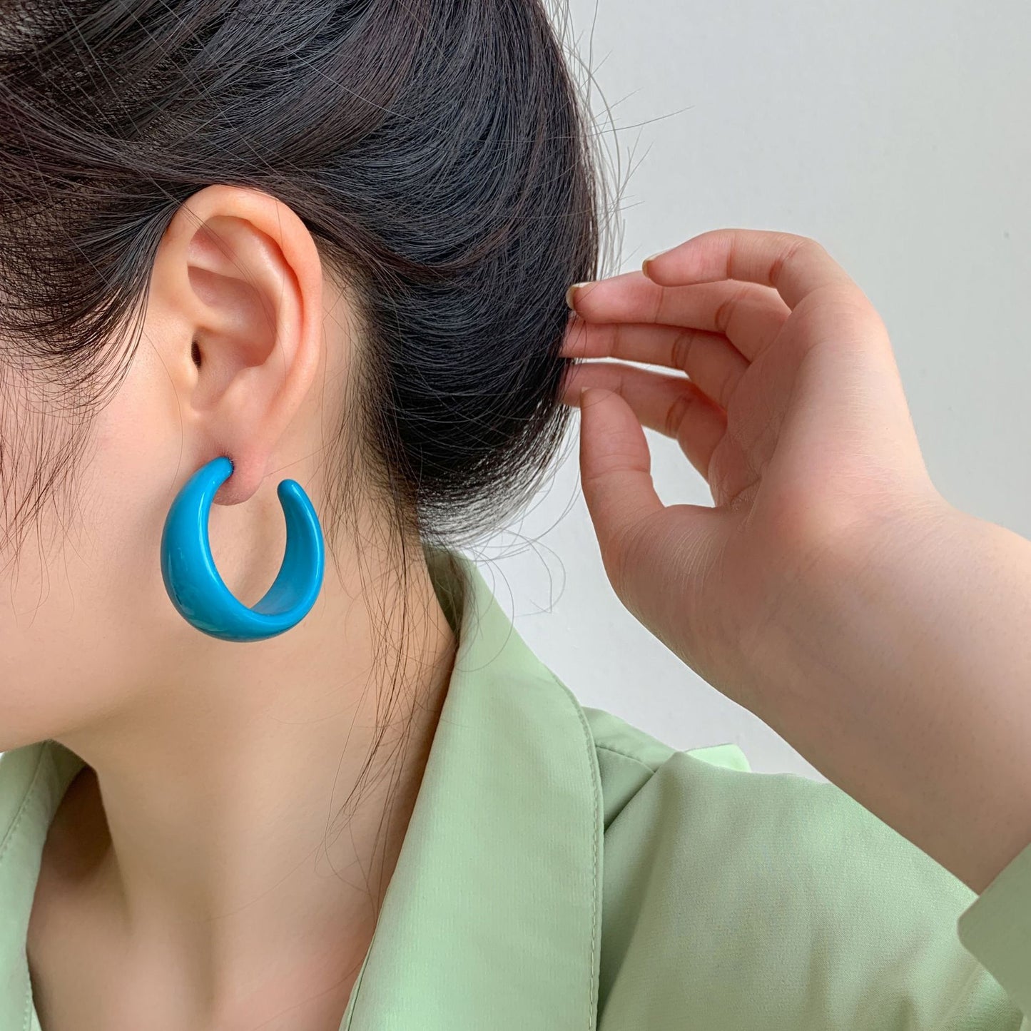 Style Shaped Female Fashion Graceful Fashionable Summer Exaggerated Earrings