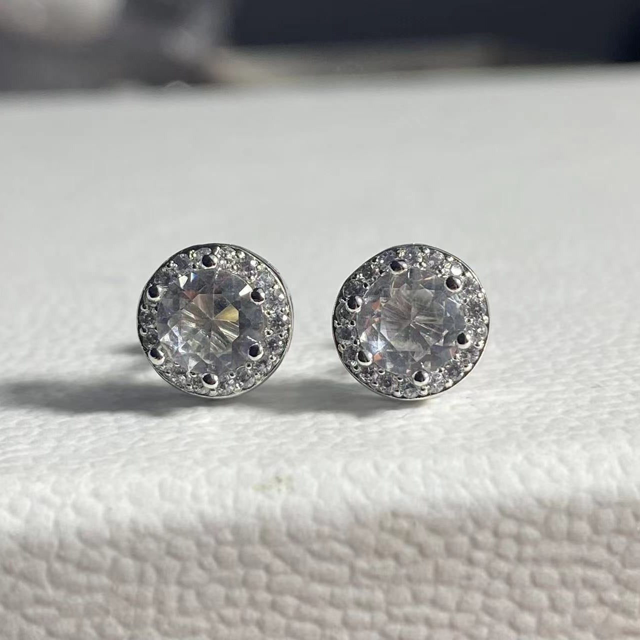 Rhinestone Surround Zircon Ear Bone Pin Stud Earrings