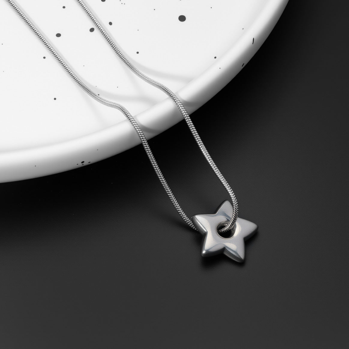 Chain Light Luxury Personalized Niche Design Necklaces