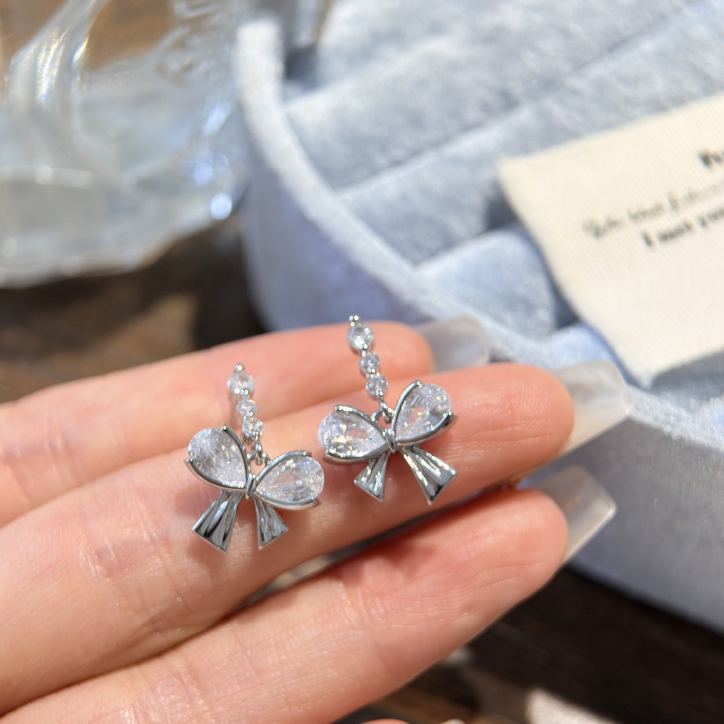 Zircon Niche Design Advanced Light Luxury Stud Earrings