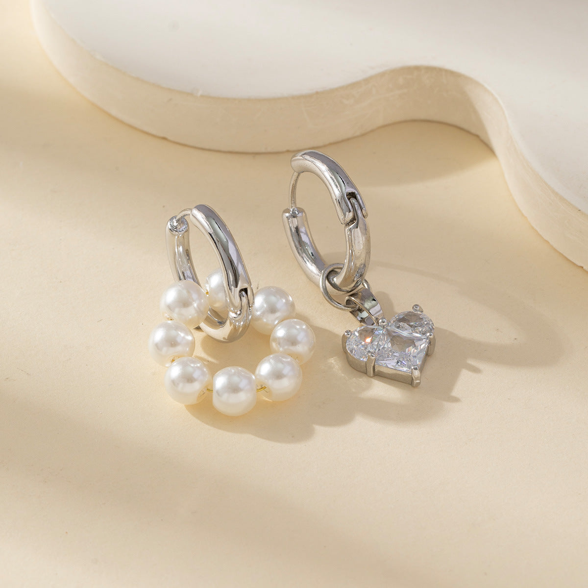 Women's Pearl Light Luxury Temperament High-grade Clavicle Necklaces