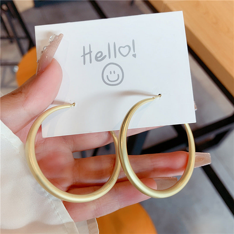 Women's Exaggerated Temperamental Matte Gold Big Ear Round Stud Earrings