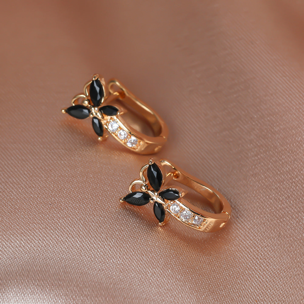 Women's Vintage Pastoral Style Edge Inlaid Zircon Small Butterfly Clip Earrings