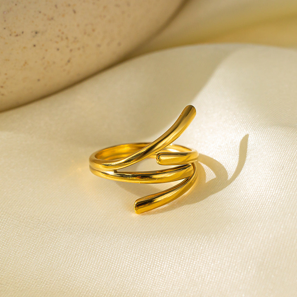 Stainless Steel Gold-plated Love Heart Flowers Rings