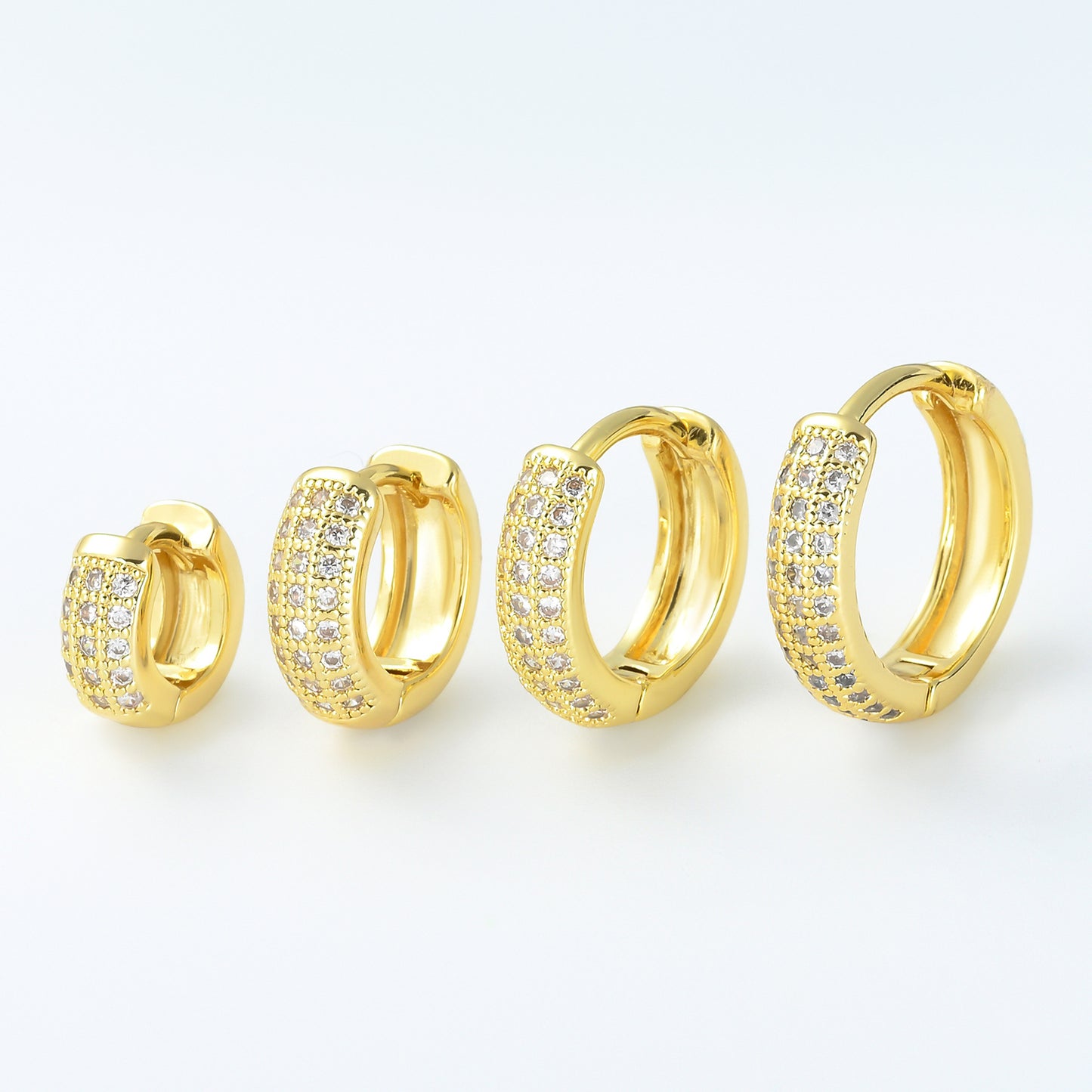 Inlaid Zircon Gold Color Protection Personality Ear Buckle