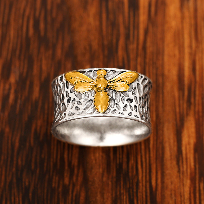 Shi Moth Insecta Creative Retro Three-dimensional Ring