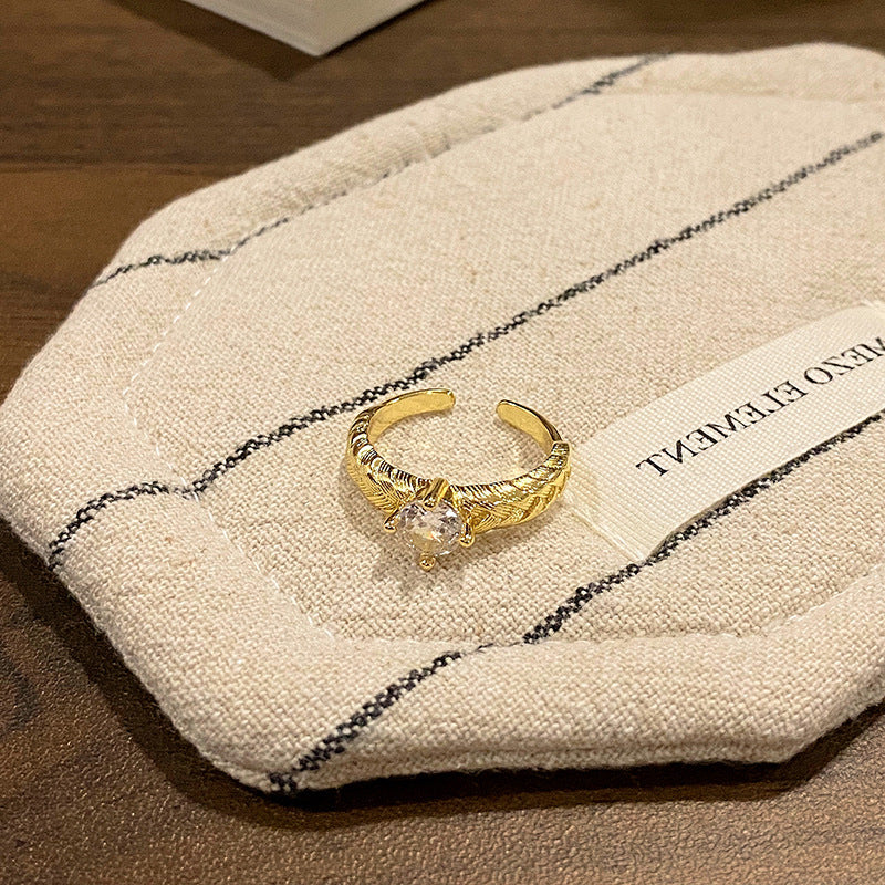 Gilding Simple Female Light Luxury Minority Ring