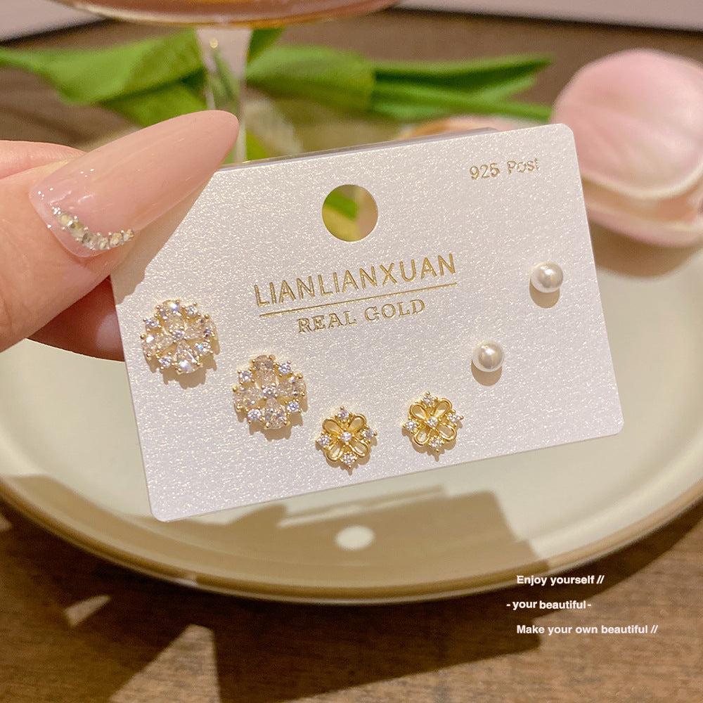 Women's Needle One Card Three Pairs Earings Small Delicate Summer High-grade Stud Earrings