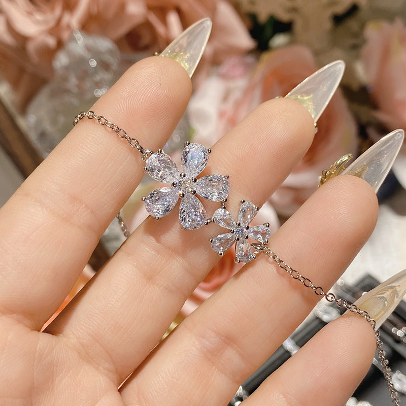 Camellia Bright Luminous Platinum Series Plated Zircon Super Flash Light Bracelet