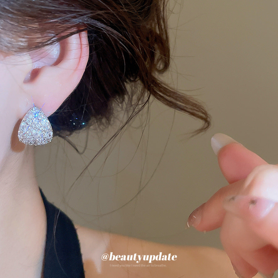 Needle Shining Zircon Water Drops Light Stud Earrings