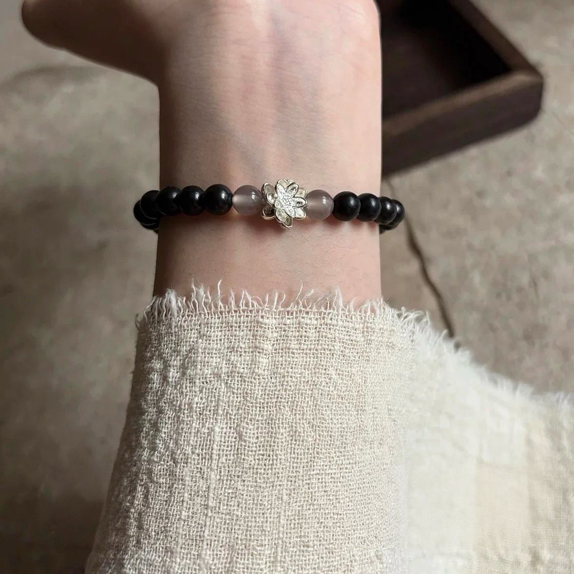 Women's Chinese Style Blackwood Lotus Sier Natural Gray Agate Beaded Bracelets