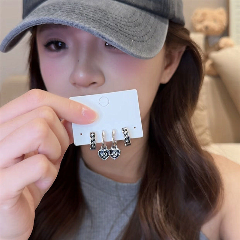 Cold Wind Black Ear Double Love Simple French Rings