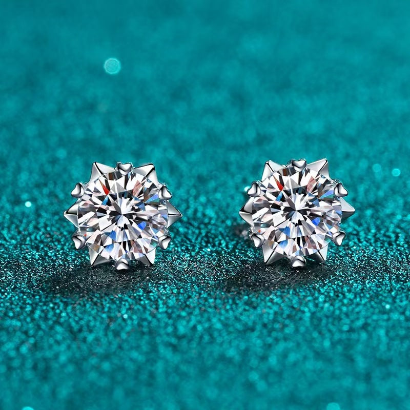 Streaming On Simulation Moissanite Ear Eight Hearts Arrows Earrings