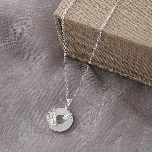 Women's Buckle Light Luxury Ancient Style Chalcedony Clavicle Necklace