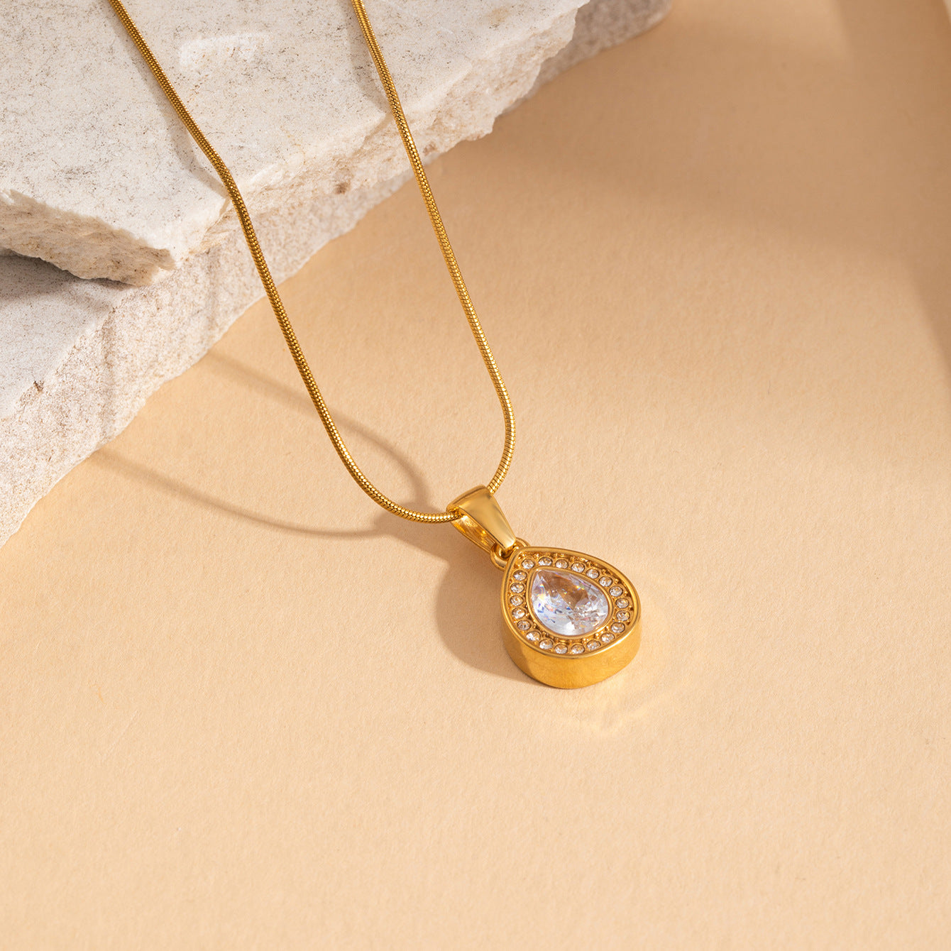 Elegant Titanium Snake Chain Inlaid Zircon Light Necklace