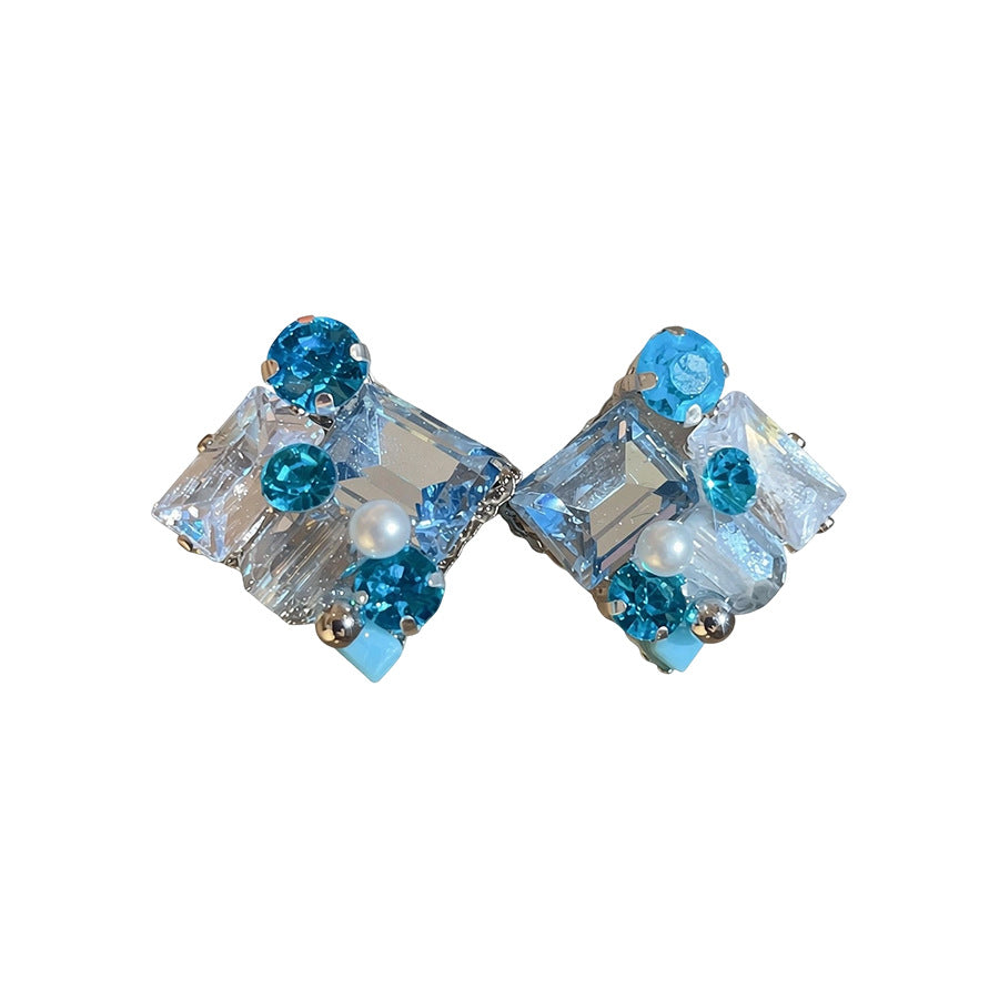 Women's Korean Style Sweet Cool Three-dimensional Shiny Rhinestone Acrylic Small Square Stud Earrings