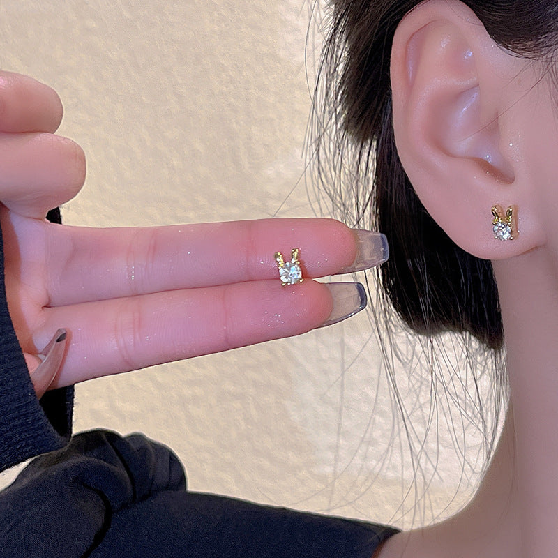 Women's Mini Zodiac Rabbit Copper Inlaid Zircon Simple Earrings