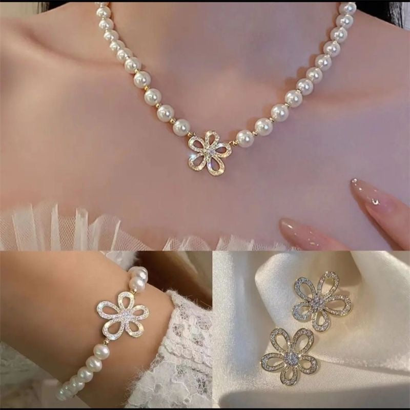 Women's French Flower Pearl Light Luxury Design Sense Necklaces