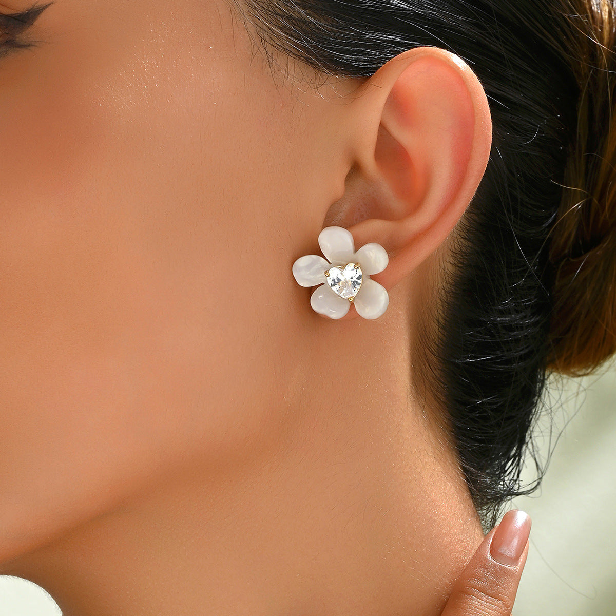 Women's Simple Fresh Air Niche High-grade Flower Earrings