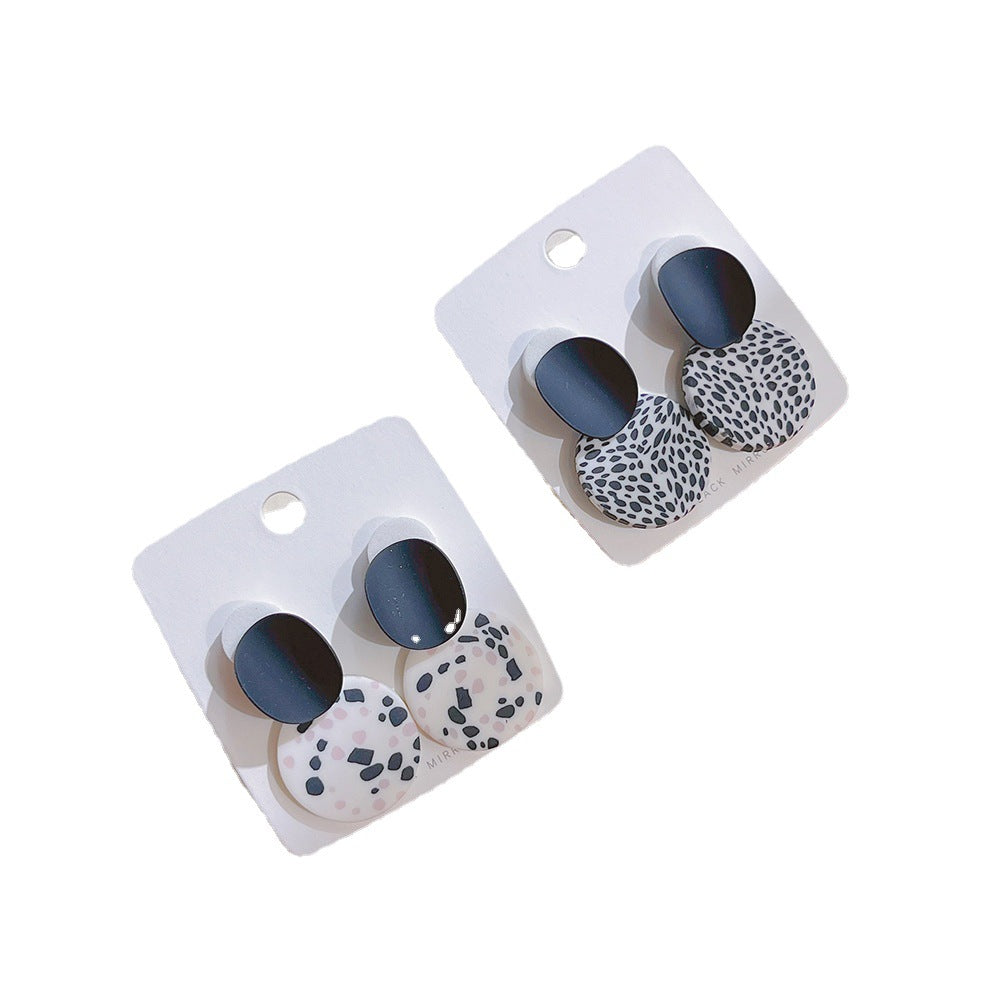 Women's Polymer Clay Small Cute Geometric Pattern Earrings