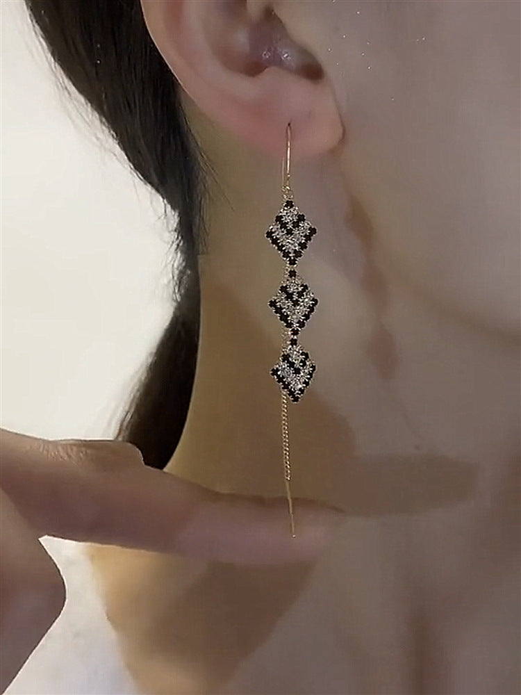 Black Rhombus Geometric Korean Style Long Ear Line