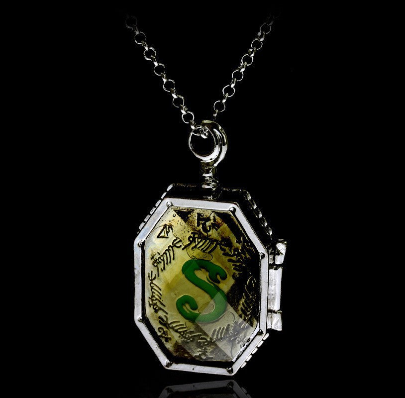 Television Magic Academy Chateau Death Creative Flying Bird Necklace
